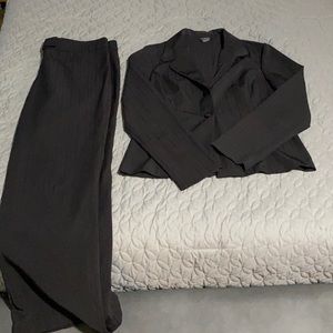 Pants suit black